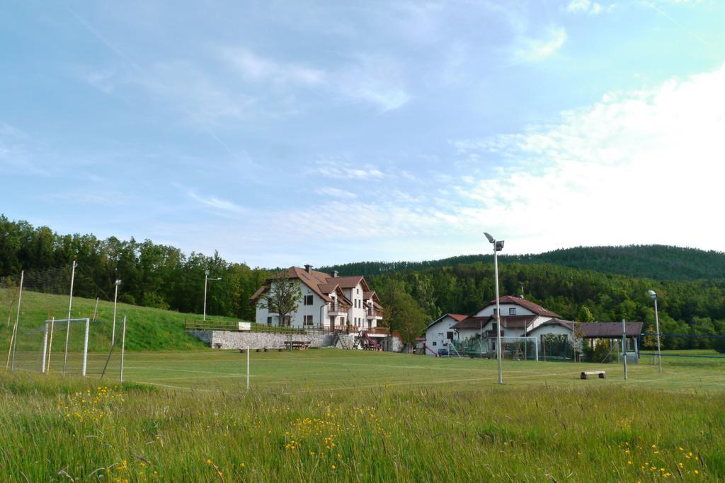 Ekoturizem Hudicevec Hotel Postojna Buitenkant foto